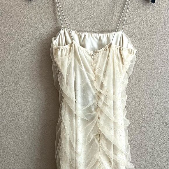 NWT PrettyLittleThing Nude Glitter Mesh Ruched Strappy Dress - Picture 3 of 7